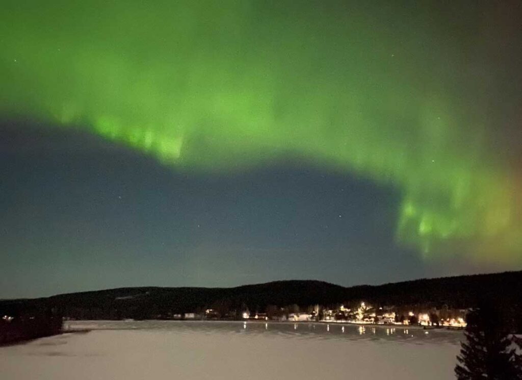 Nordlys sett fra Sigernesjøen Camping utenfor Kongsvinger