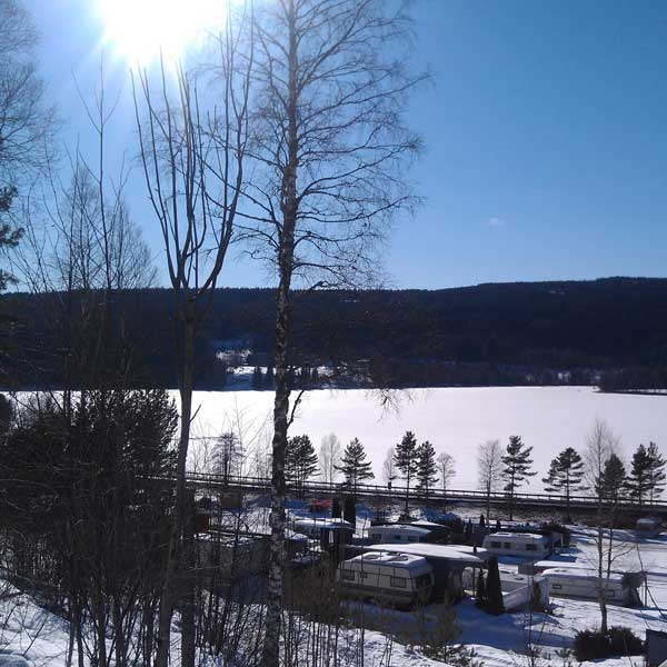 Vinterbilde ved Sigernesjøen camping