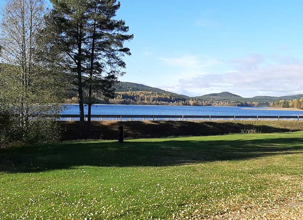 Utsikt mot Sigernessjøen ved sigernes Camping i Hedmark